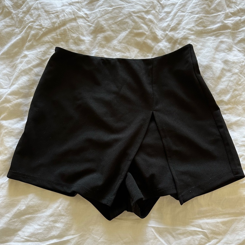 Shein split front black shorts